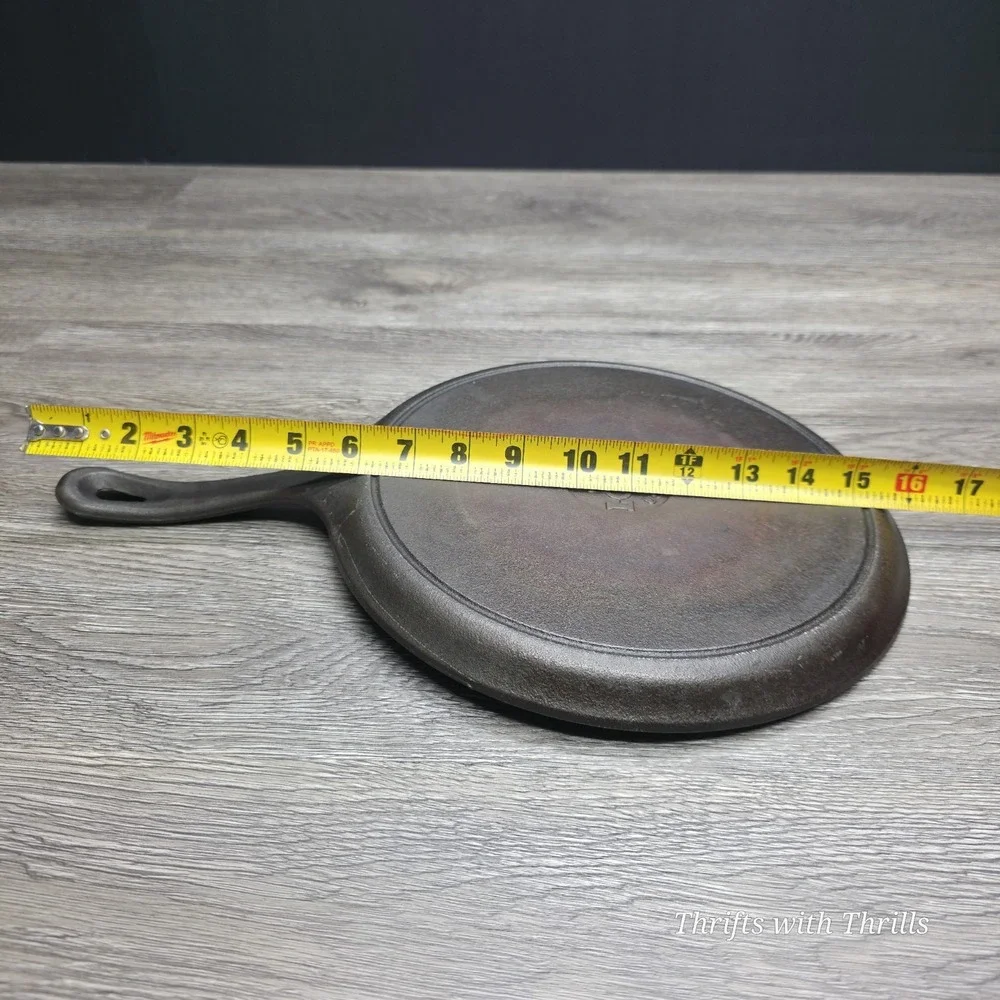 Vintage‎ LODGE Cast Iron Griddle Skillet - 90G 10-1/2